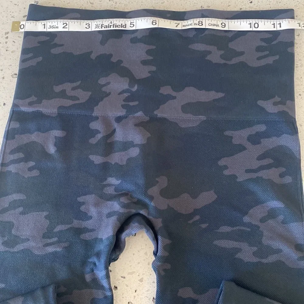 SPANX Seamless Cropped Leggings Gray Blue Green Camo Tummy Control Women Size S